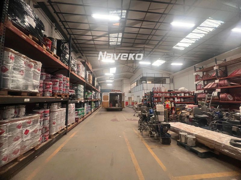 Nave Industrial en venta San Fernando de Henares, Madrid. Ref: 1567. Naveko