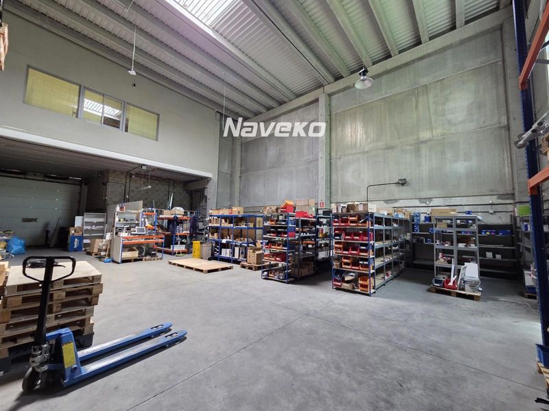 Nave Industrial en venta Móstoles, Madrid. Ref: 1701. Naveko