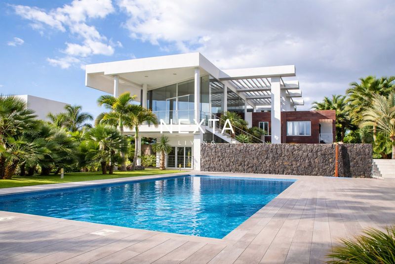 Casa en venta Adeje, Santa Cruz Tenerife. Ref: 1018. NEXTA LIVING