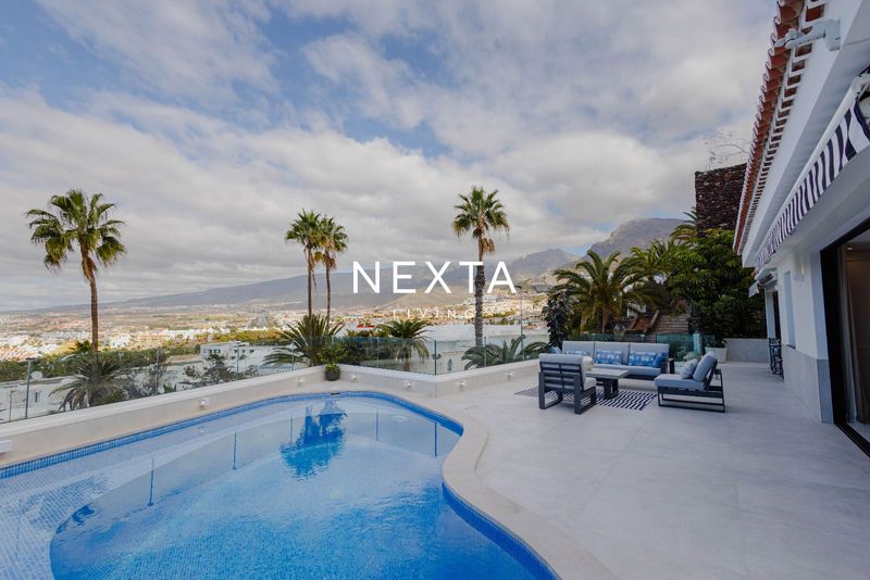 Chalet Independiente en venta Adeje, Santa Cruz Tenerife. Ref: 1023. NEXTA LIVING