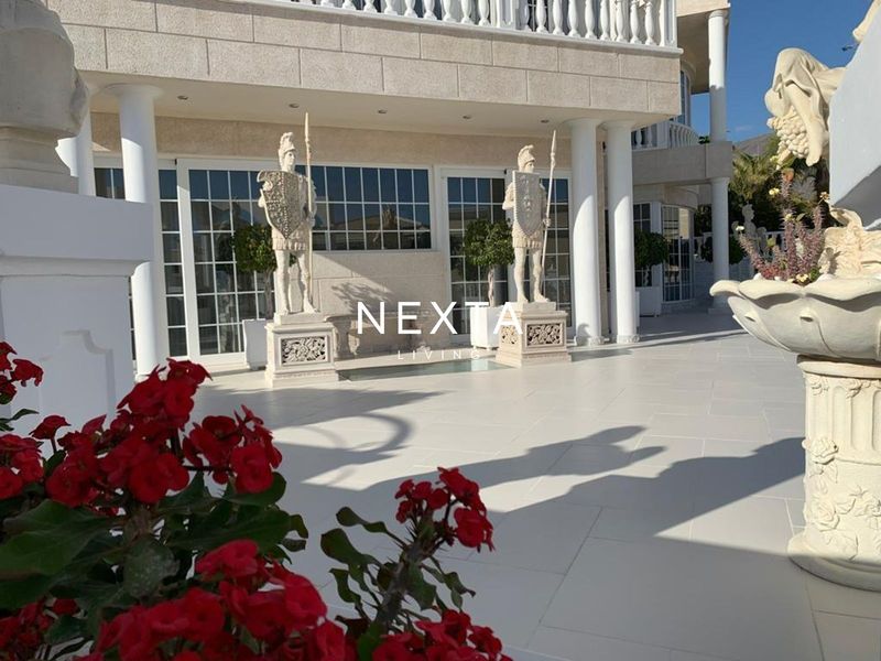 Chalet Independiente en venta Adeje, Santa Cruz Tenerife. Ref: 1040. NEXTA LIVING