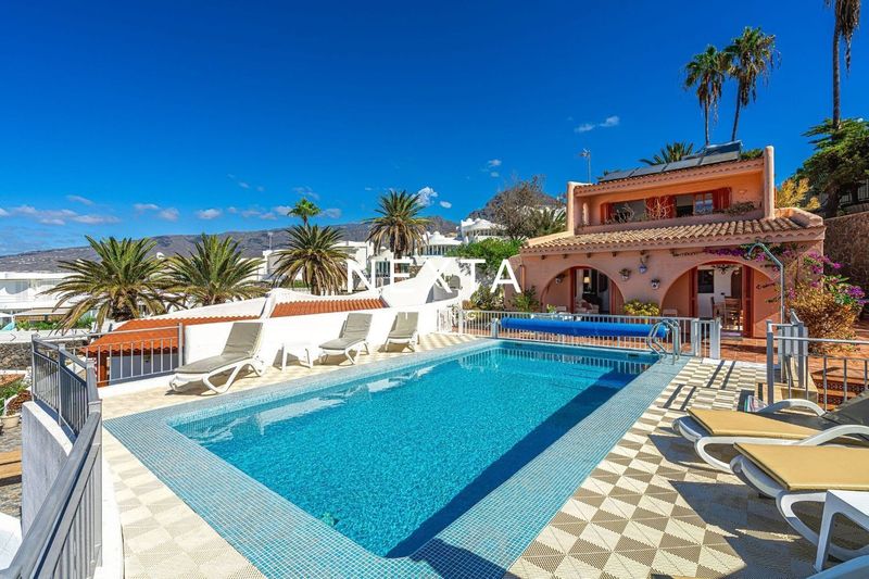 Casa en venta Adeje, Santa Cruz Tenerife. Ref: 1176. NEXTA LIVING