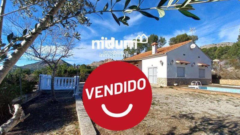 Chalet Independiente en venta Xàtiva, Valencia. Ref: 1417. Inmobiliaria Nidum