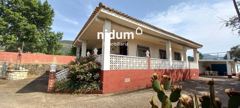 Chalet Independiente en venta Canals, Valencia. Ref: 1637. Inmobiliaria Nidum