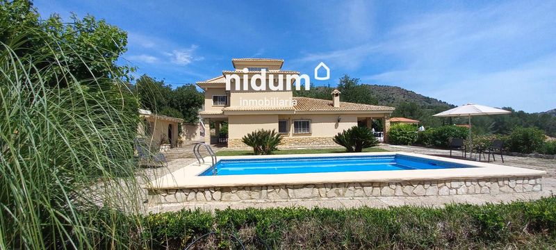 Chalet Independiente en venta Xàtiva, Valencia. Ref: 1716. Inmobiliaria Nidum