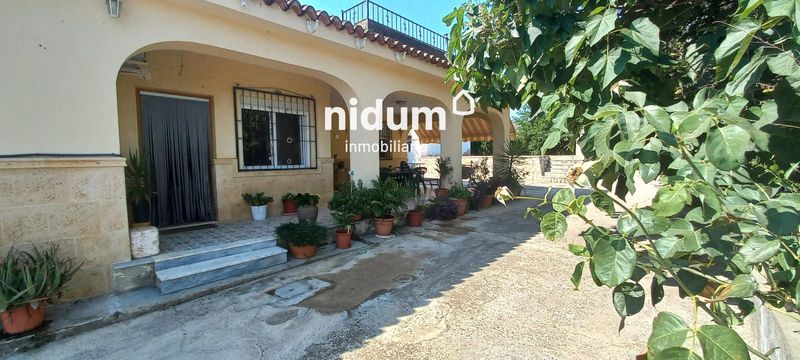 Chalet Independiente en venta Canals, Valencia. Ref: 1727. Inmobiliaria Nidum