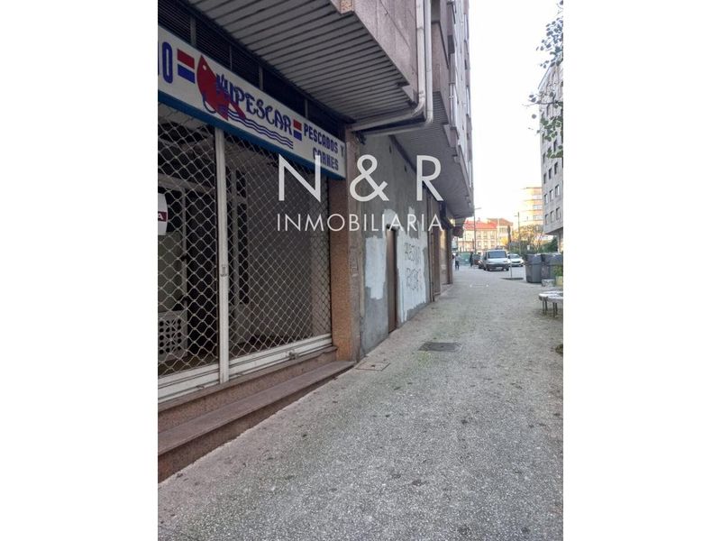 Local Comercial en venta y alquiler Santiago De Compostela, A Coruña. Ref: 1570. N&R Inmobiliaria