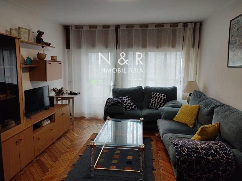 Flat for rent Santiago De Compostela, A Coruña. Ref: 178. N&R Inmobiliaria