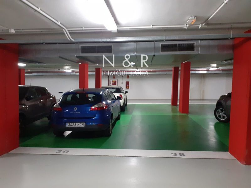 Garaje en aluguer Santiago De Compostela, A Coruña. Ref: 1934. N&R Inmobiliaria