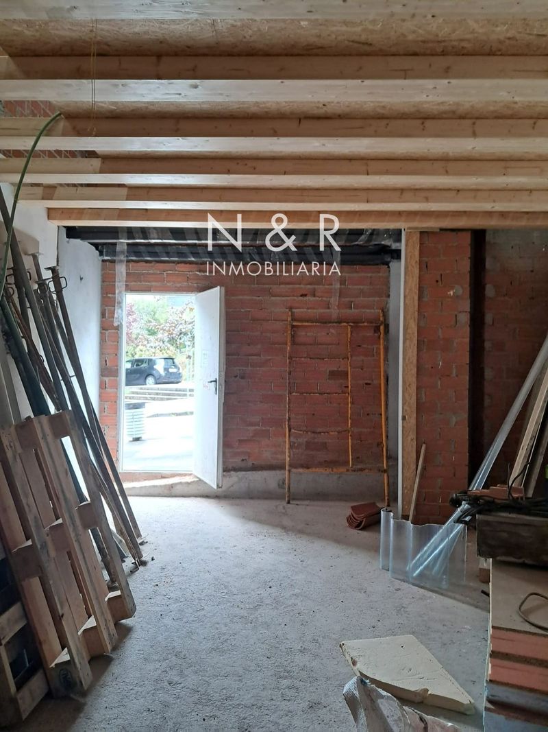 Local Comercial en alquiler Santiago De Compostela, A Coruña. Ref: 1954. N&R Inmobiliaria