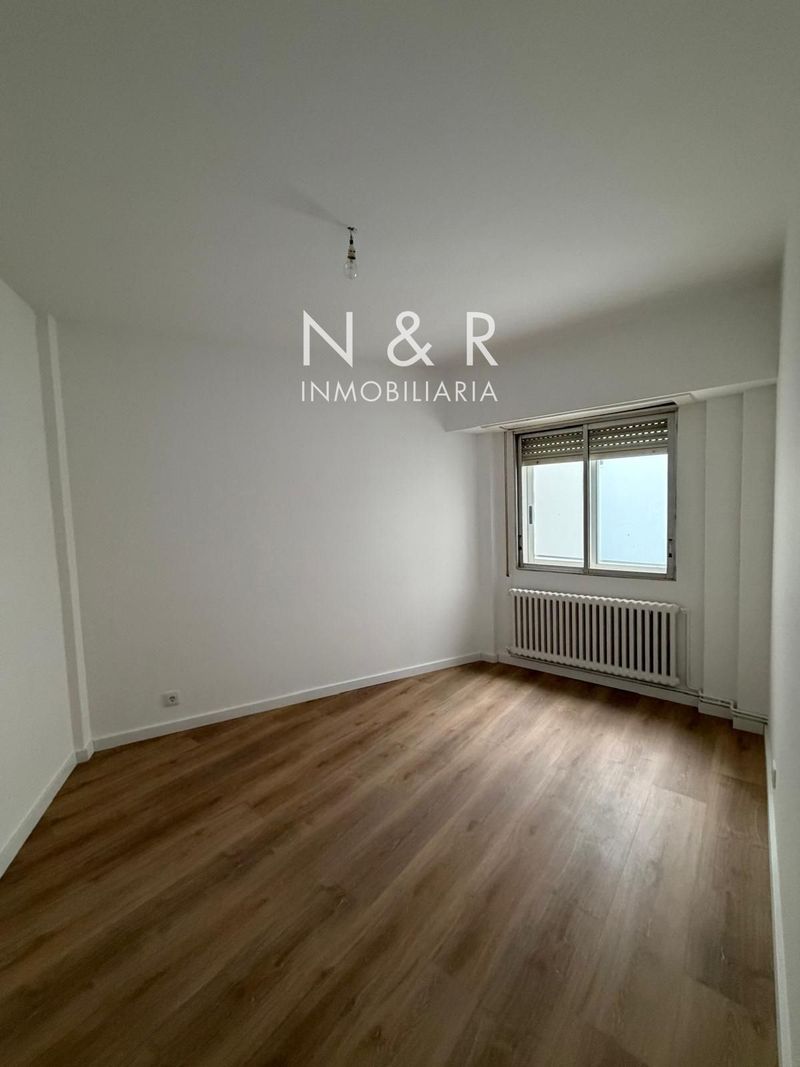 Piso en alquiler Santiago De Compostela, A Coruña. Ref: 1960. N&R Inmobiliaria