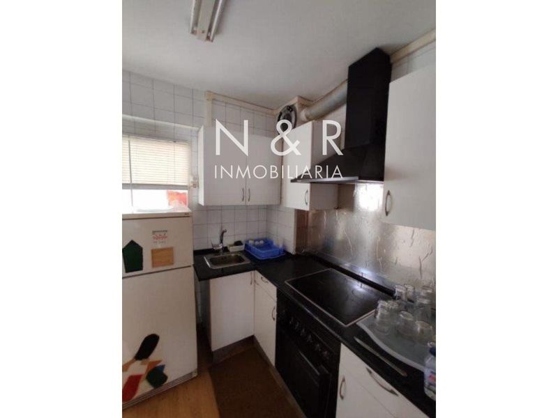 Flat for rent Santiago De Compostela, A Coruña. Ref: 203. N&R Inmobiliaria
