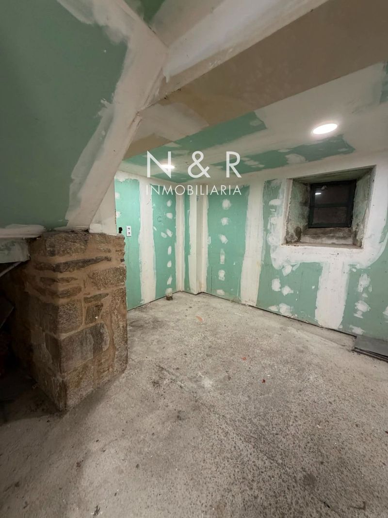 Local Comercial en aluguer Santiago De Compostela, A Coruña. Ref: 2040. N&R Inmobiliaria