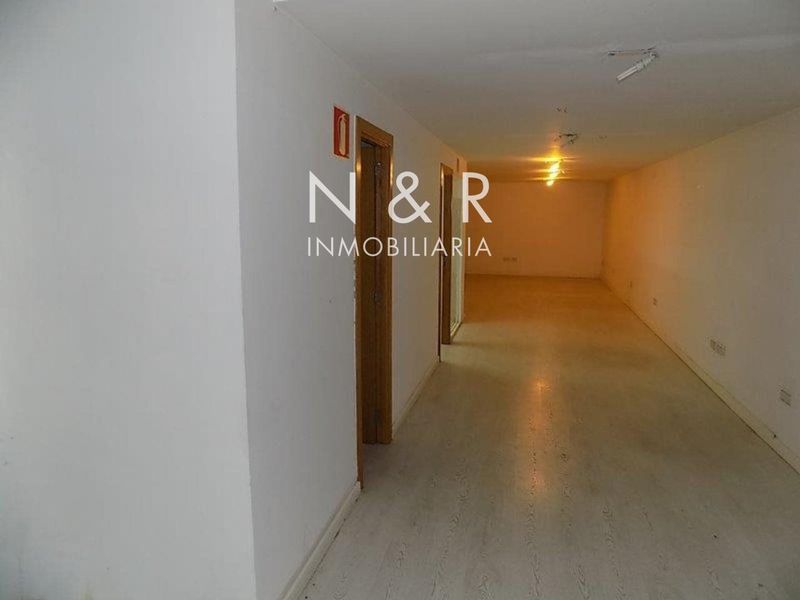 Local Comercial en alquiler Santiago De Compostela, A Coruña. Ref: 613. N&R Inmobiliaria
