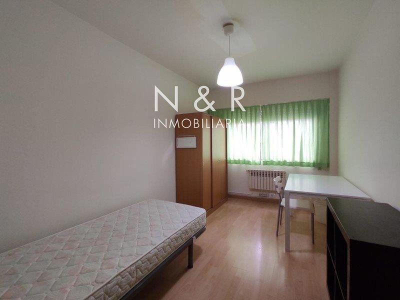 Flat for sale Santiago De Compostela, A Coruña. Ref: 698. N&R Inmobiliaria