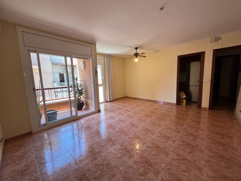 Piso en venta Sant Feliu de Guíxols, Girona. Ref: 3286. Habitaa