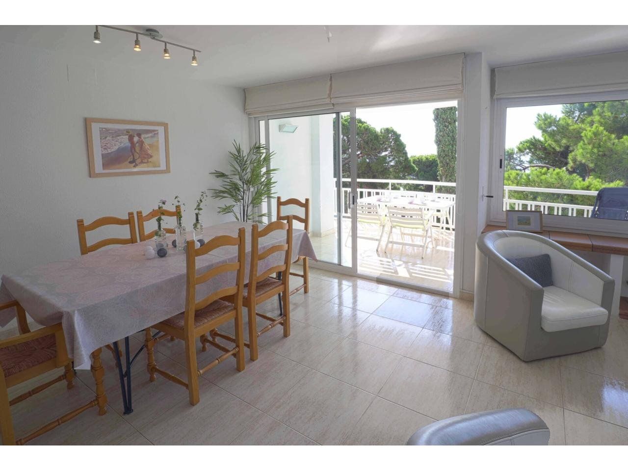 Exklusive Wohnung mit Touristenlizenz, Meerblick, großer Terrasse, großzügiger Parkplatz und Abstellraum in Urcatusa - Foto 5
