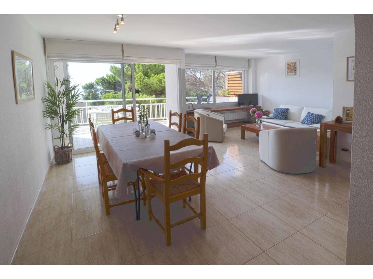 Exklusive Wohnung mit Touristenlizenz, Meerblick, großer Terrasse, großzügiger Parkplatz und Abstellraum in Urcatusa - Foto 13