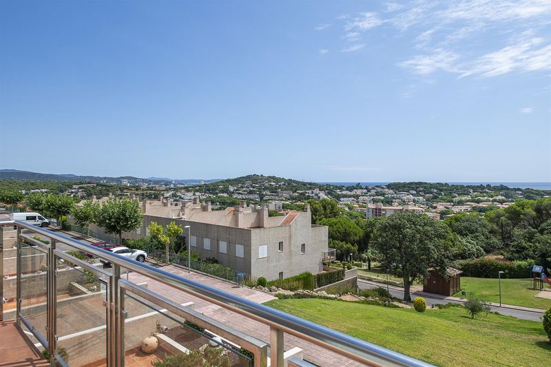 Adosado en venta Sant Feliu de Guíxols, Girona. Ref: 3612. Habitaa
