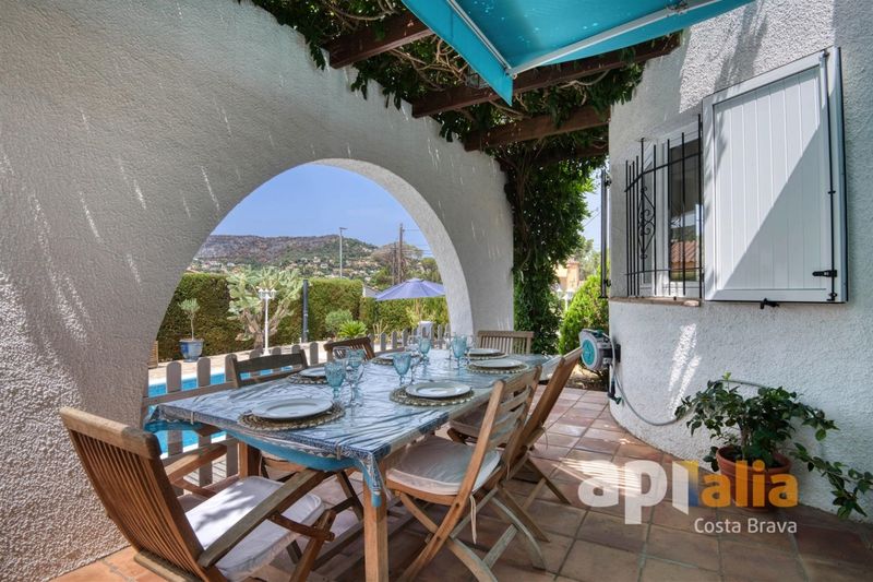 Chalet Independiente en venta Calonge, Girona. Ref: 3689. Habitaa