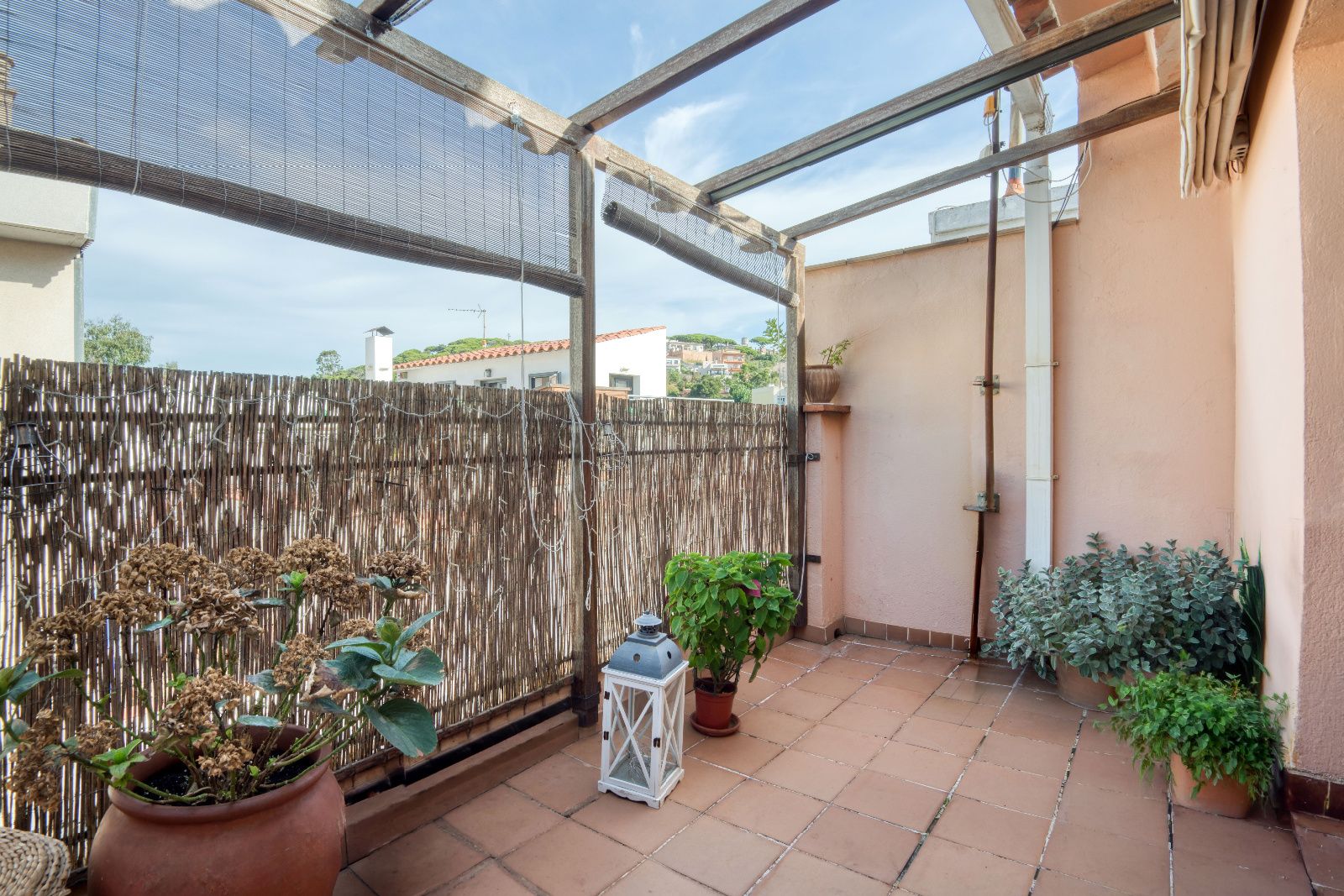 Maison de ville avec terrace, garage et un emplacement privilégié - Foto 3