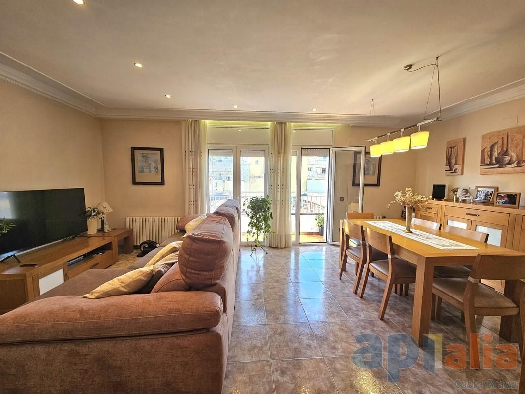 DUPLEX AVEC TERRASSE À ST. FELIU DE GUÍXOLS - Foto 2