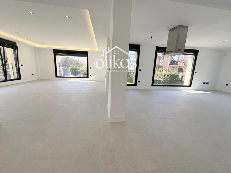 Chalet Independiente en venta Villamayor, Salamanca. Ref: 1271. OIIKOS 