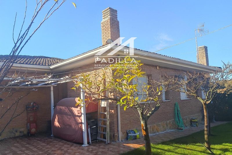 Chalet Independiente en venta Méntrida, Toledo. Ref: 1413. Padilla Inmobiliaria