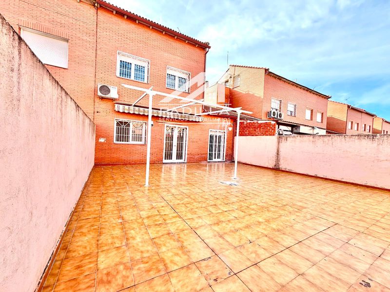 Townhouse for sale Chozas De Canales, Toledo. Ref: 1428. Padilla Inmobiliaria