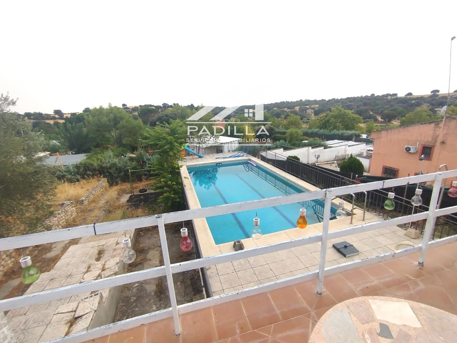 EXCELENTE CHALET CON PISCINA Y ESPETACULARES VISTAS  A LA MONTAÑA - Foto 2