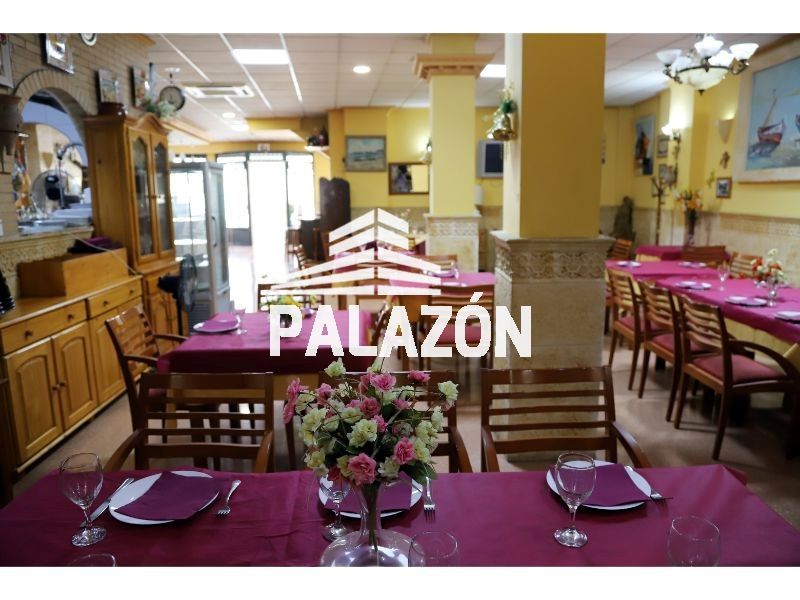 Bar / Restaurante en venta y traspaso Crevillent, Alicante. Ref: 3015. Inmobiliaria Palazón