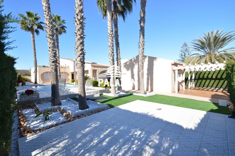 Chalet en venta Torrevieja, Alicante. Ref: 5083. Inmobiliaria Palazón