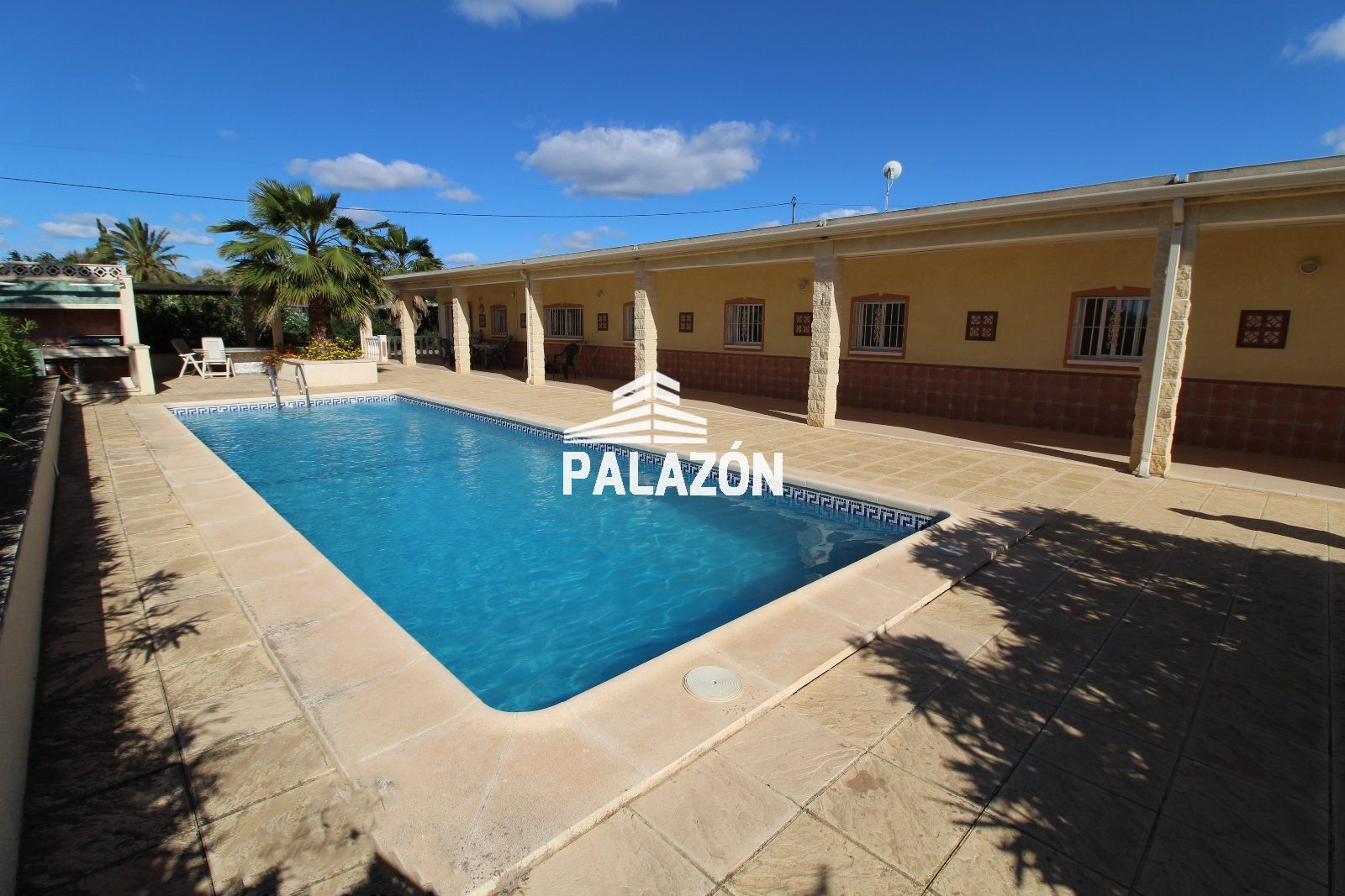 Dos Casas de pueblo y almacén en venta en el Realengo - Crevillente