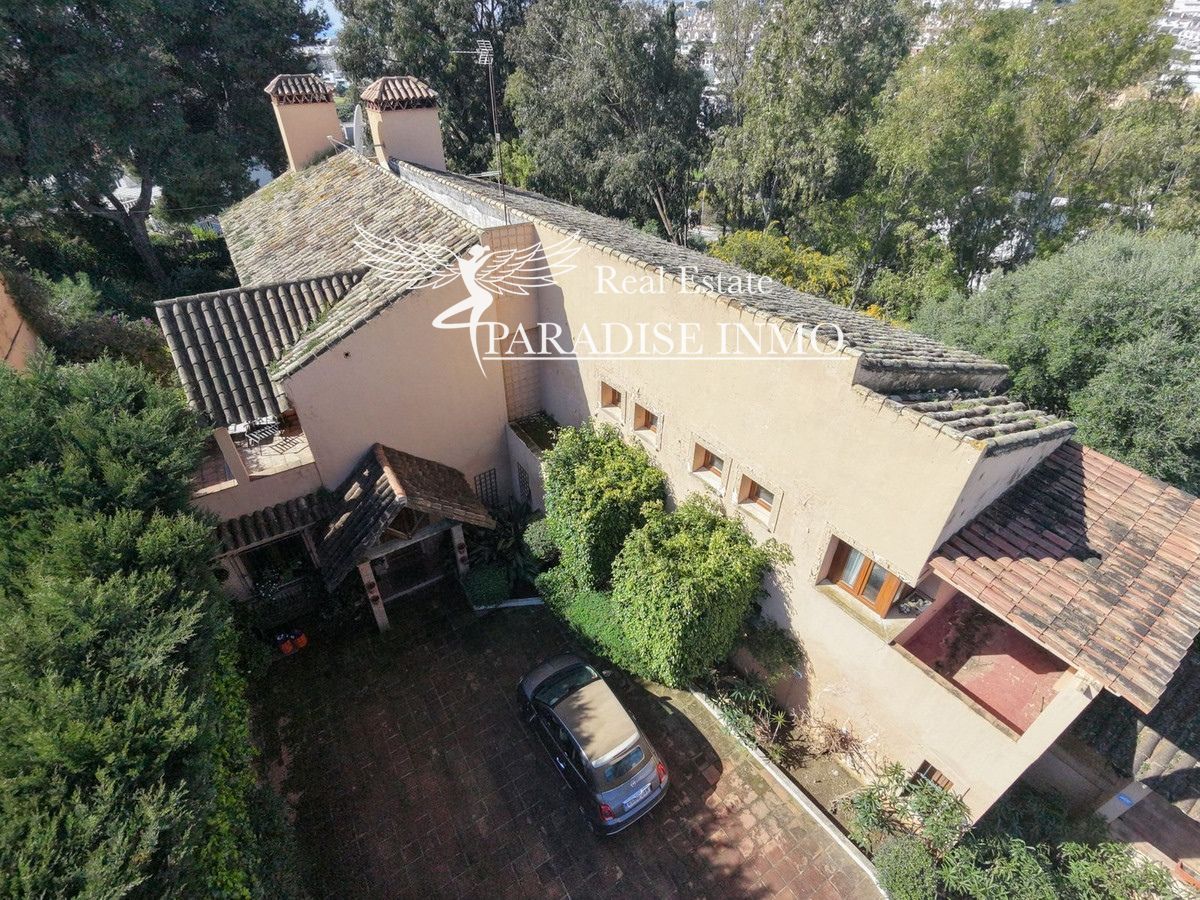 Detached villa for sale Estepona, Málaga. Ref: 3113. Paradise Group 