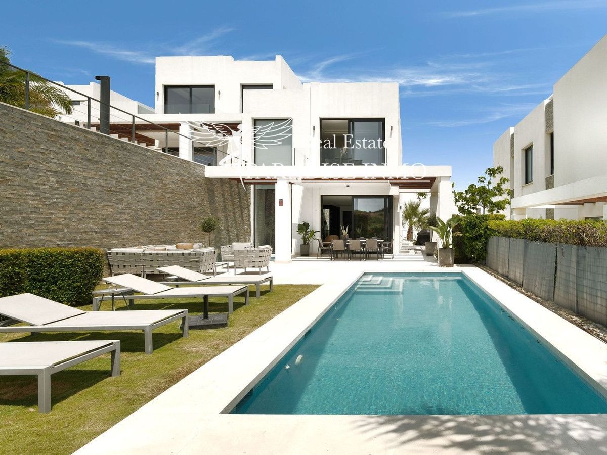 Detached villa for sale Marbella, Málaga. Ref: 3121. Paradise Group 
