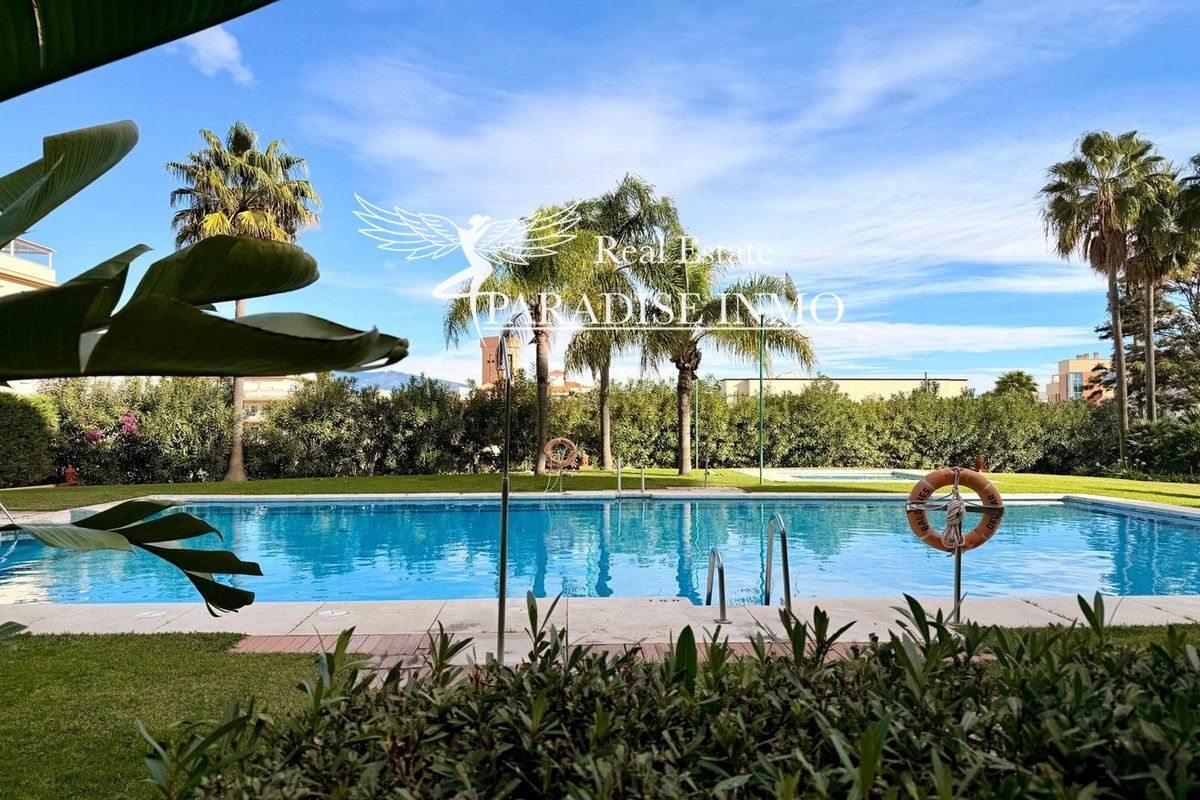 Flat for sale Estepona, Málaga. Ref: 3221. Paradise Group 
