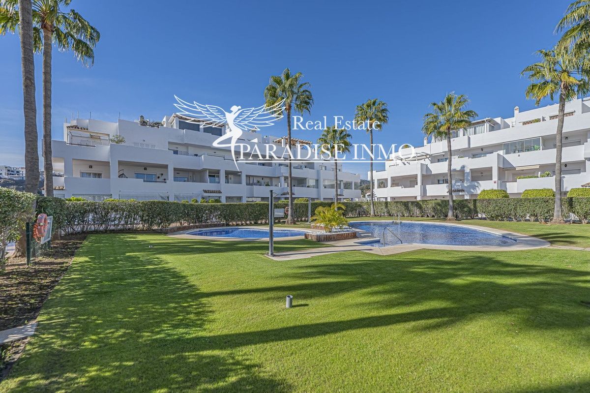 Flat for sale Estepona, Málaga. Ref: 3222. Paradise Group 