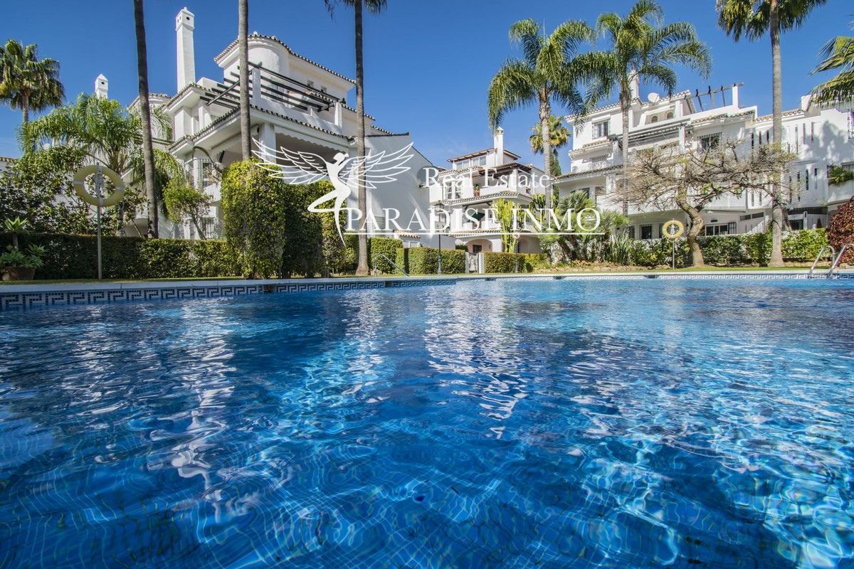 Flat for sale Marbella, Málaga. Ref: 3240. Paradise Group 