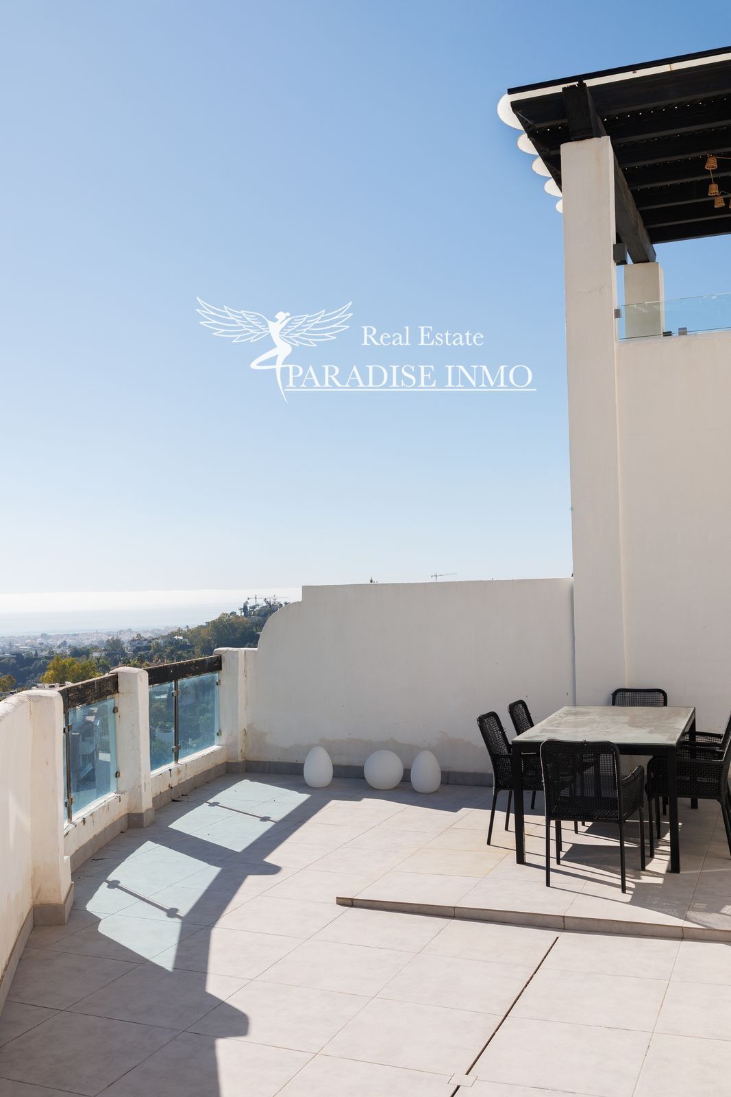 Flat for sale Benahavis, Málaga. Ref: 3245. Paradise Group 