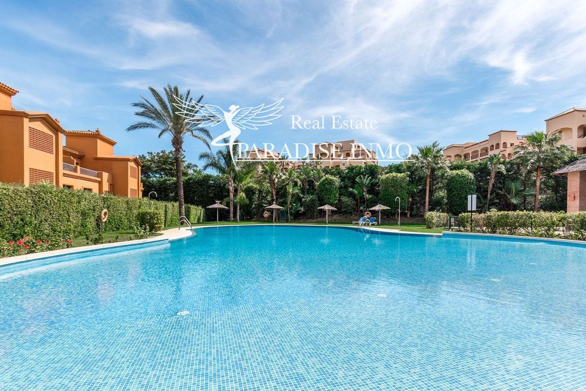 Flat for sale Estepona, Málaga. Ref: 3263. Paradise Group 