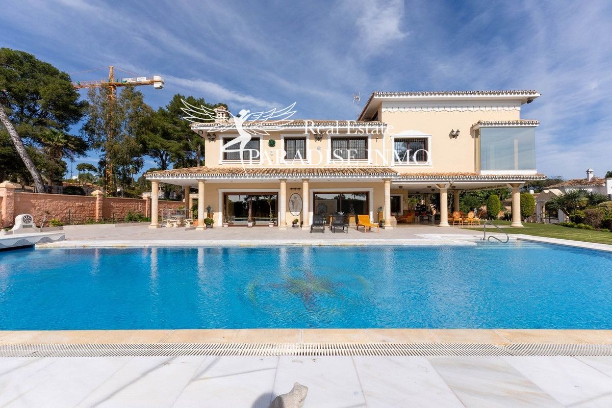 Detached villa for sale Marbella, Málaga. Ref: 3281. Paradise Group 