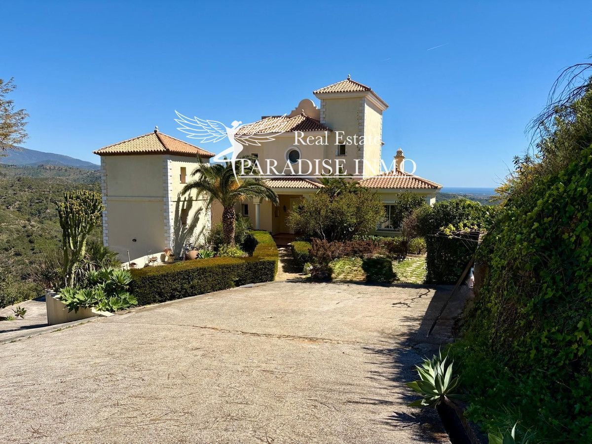 Detached villa for sale Estepona, Málaga. Ref: 3342. Paradise Group 