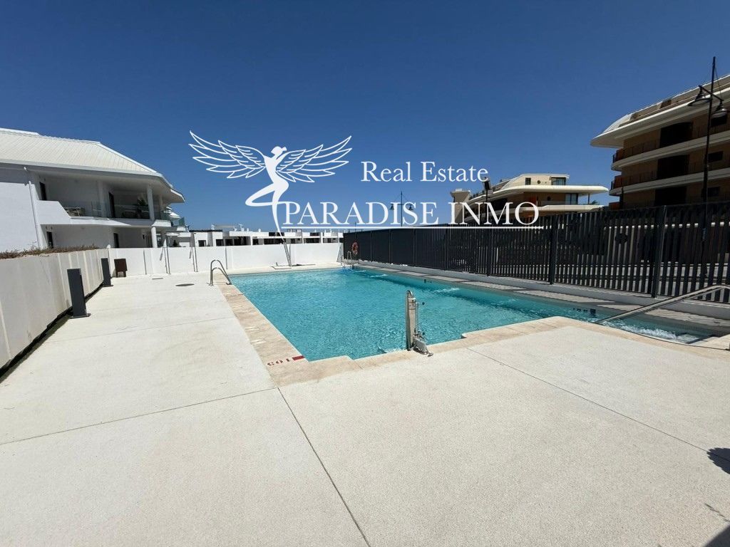 Flat for sale Fuengirola, Málaga. Ref: 3374. Paradise Group 