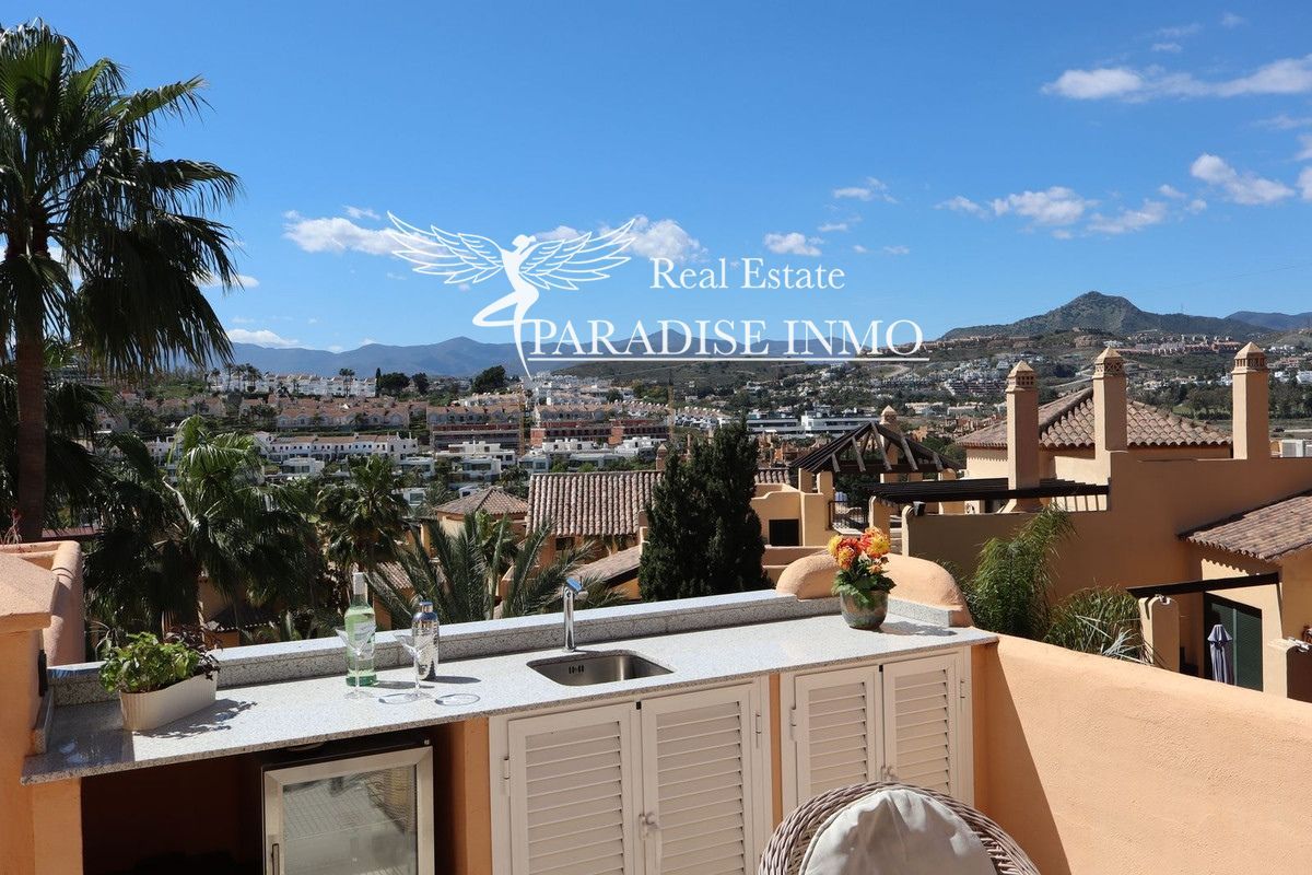 Flat for sale Estepona, Málaga. Ref: 3435. Paradise Group 