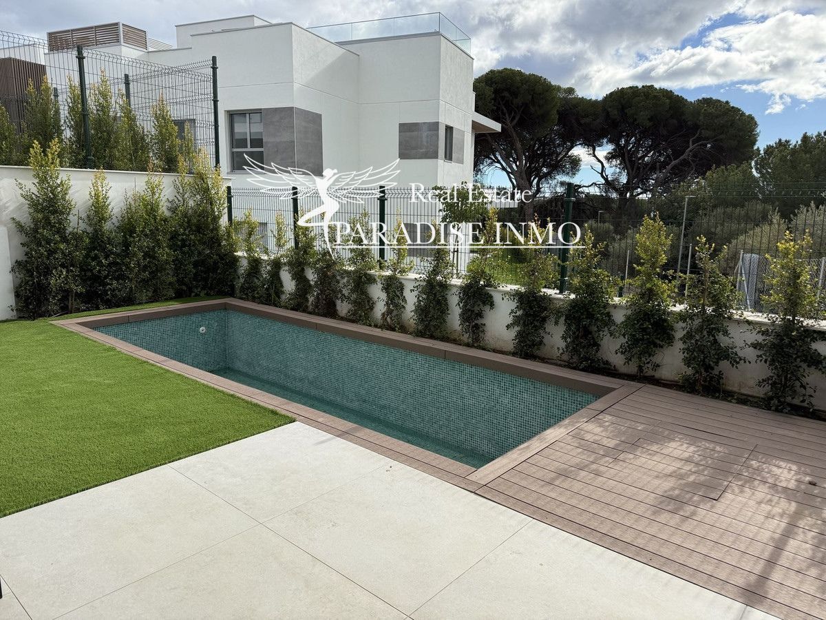 Flat for sale Marbella, Málaga. Ref: 3489. Paradise Group 