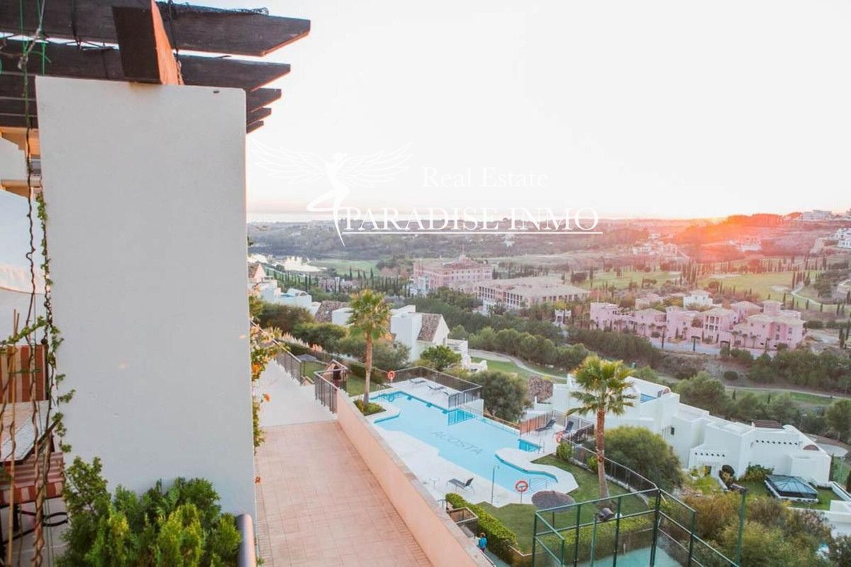 Flat for sale Benahavis, Málaga. Ref: 3529. Paradise Group 