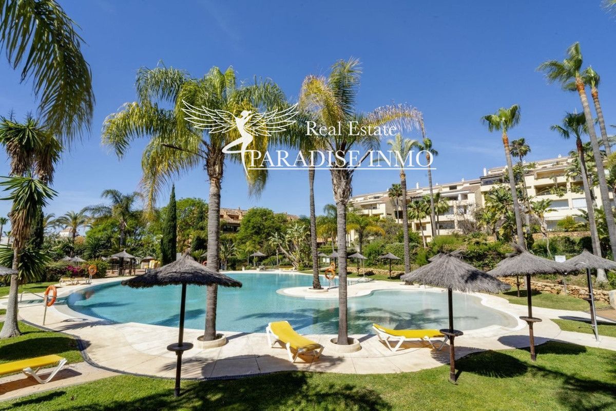 Flat for sale Marbella, Málaga. Ref: 3542. Paradise Group 