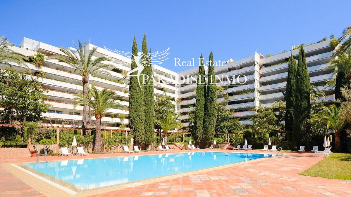 Flat for sale Marbella, Málaga. Ref: 3556. Paradise Group 