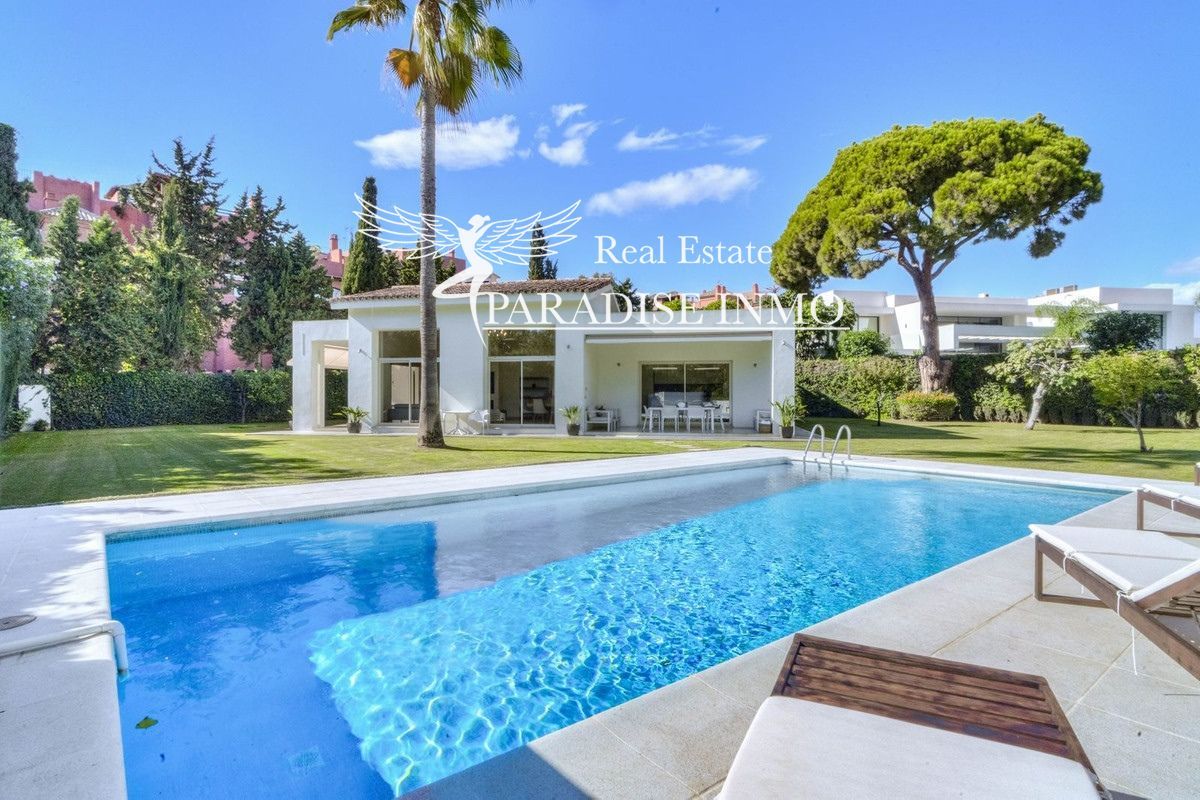 Detached villa for sale Marbella, Málaga. Ref: 3558. Paradise Group 