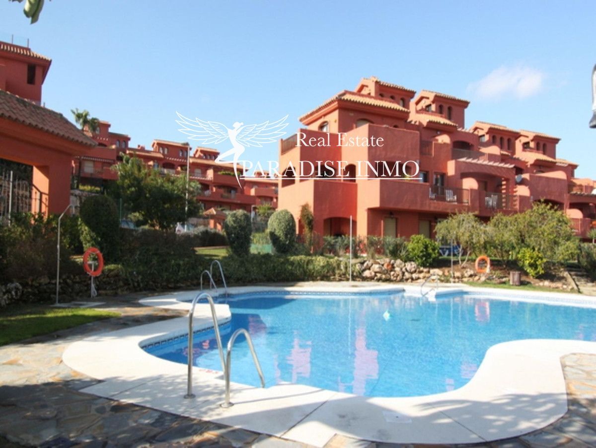 Flat for sale Estepona, Málaga. Ref: 3576. Paradise Group 